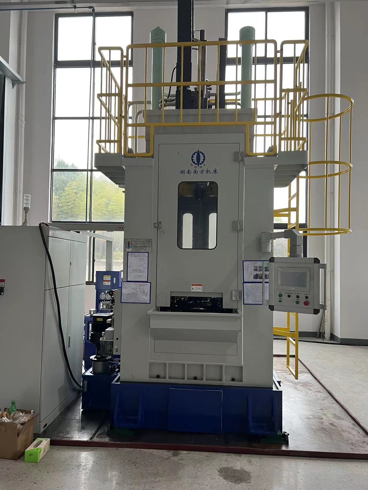 LG55710雙導柱上拉式立(lì)式内拉床