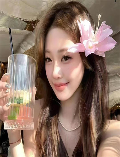 导演艺术风格解读《阳光情人梦》的审美特点与艺术成就 【影评人专栏】